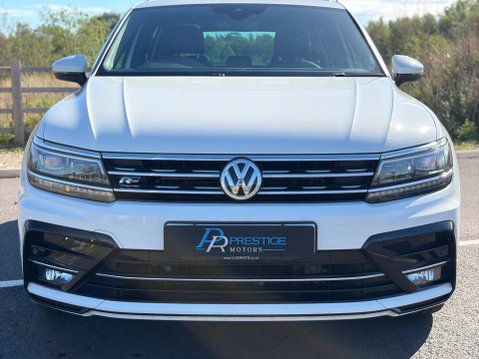 Volkswagen Tiguan 2.0 TDI R-Line DSG 4Motion Euro 6 (s/s) 5dr 3
