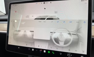 Tesla Model Y PERFORMANCE AWD White Interior Towing Package One Owner VAT Q 17