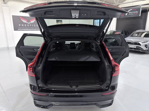 Volvo XC60 B5 ULTRA BLACK EDITION AWD 23