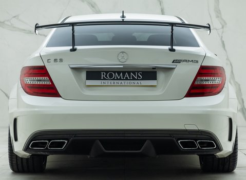 Mercedes-Benz C63 AMG Black Series 4