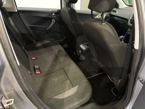 Peugeot 2008 1.2 PureTech Active Euro 6 5dr 27