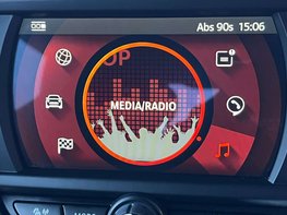 Mini Hatch 1.5 Cooper Sport Auto 3dr 30