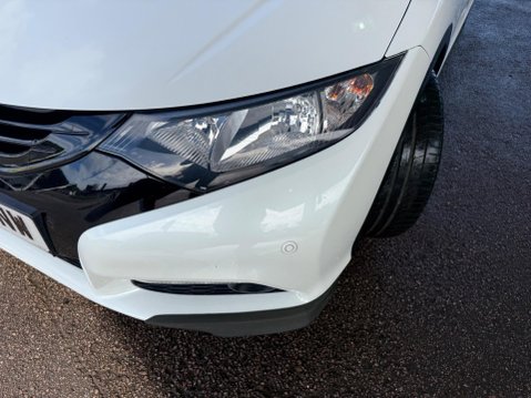 Honda Civic 1.8 i-VTEC SE Plus Tourer Euro 5 (s/s) 5dr 12