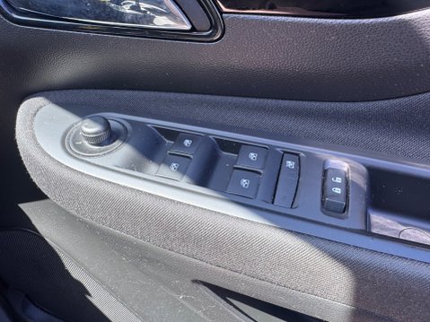 Vauxhall Mokka X DESIGN NAV ECOTEC S/S 17