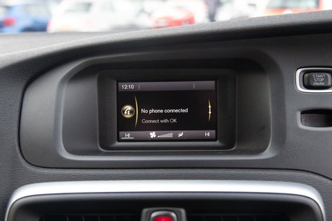 Volvo V40 T2 MOMENTUM 26