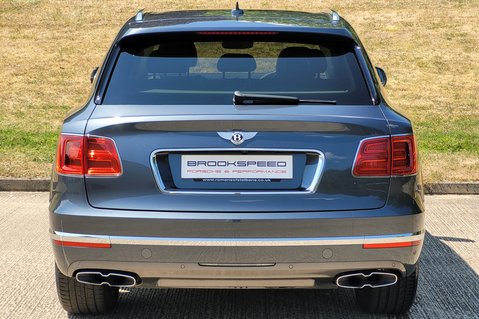 Bentley Bentayga First Edition V8 Diesel 6