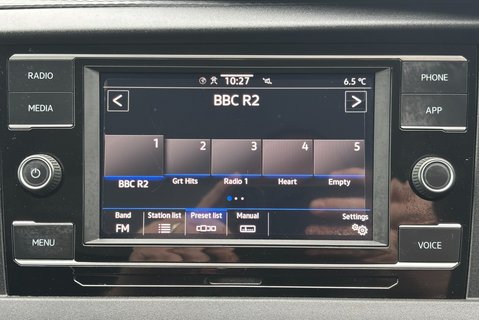 Volkswagen Transporter T32 150 ps Tdi Single Cab Tipper 25