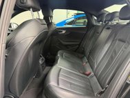 Audi A4 2.0 TDI 35 Black Edition Saloon 4dr Diesel S Tronic Euro 6 (s/s) (163 ps) 38