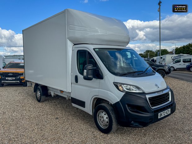 Peugeot Boxer XLWB L4 Luton Bluehdi 335 Air Con Tail Lift EURO 6 SELECT 37