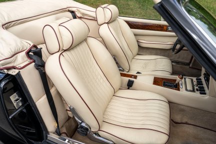 Aston Martin V8 Vantage Volante 28