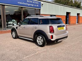 Mini Countryman 1.5 Countryman Cooper Classic Auto 5dr 9