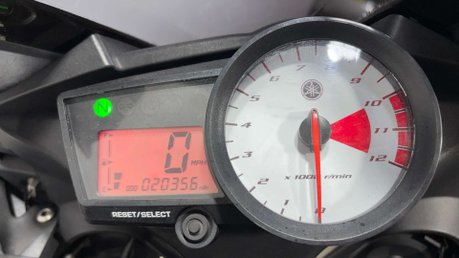 Yamaha R125 YZF 2009 20K 125CC SPORTS BIKES 15BHP NEW MOT SERVICED 18