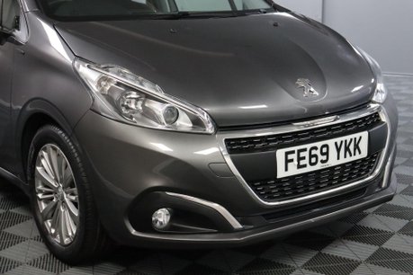 Peugeot 208 PURETECH S/S SIGNATURE 26