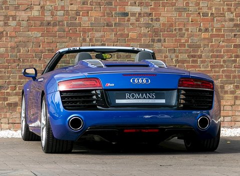 Audi R8 V10 Spyder 3