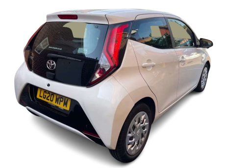 Toyota Aygo 1.0 VVT-i x-play Hatchback 5dr Petrol x-shift Euro 6 (71 ps) 3