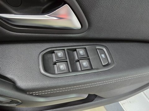 Dacia Duster 1.3 TCe Prestige Euro 6 (s/s) 5dr 38