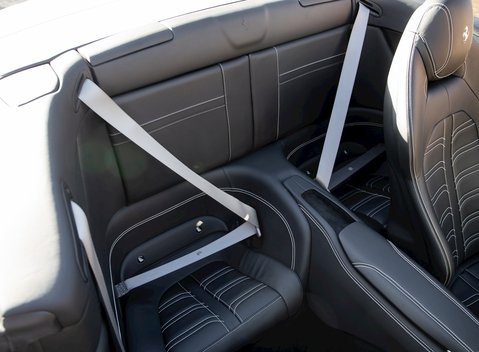 Ferrari California T 15