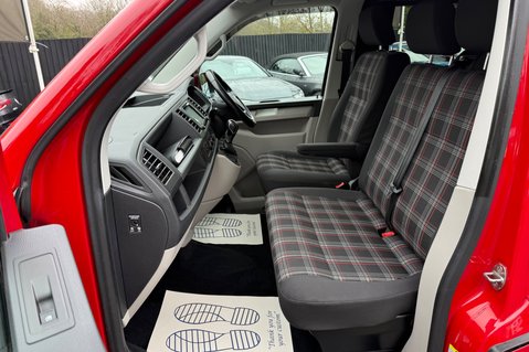Volkswagen Transporter T30 TDI P/V HIGHLINE BMT DSG 6 SEAT KOMBI CONVERSION -NO VAT 25