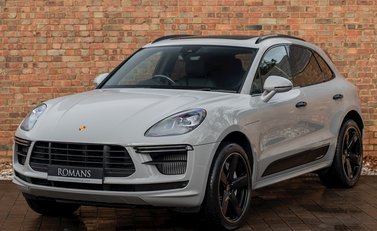 Porsche Macan Turbo 6