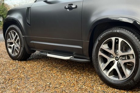 Land Rover Defender XS EDITION 33