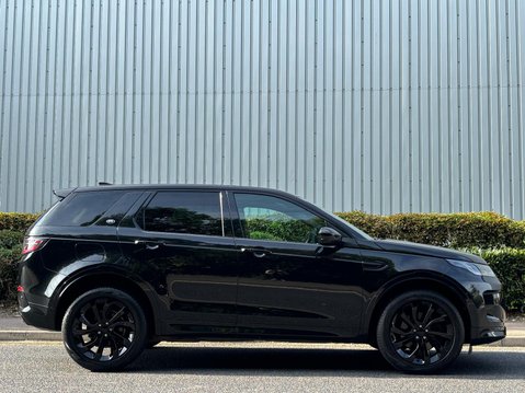Land Rover Discovery Sport R-DYNAMIC HSE MHEV 5
