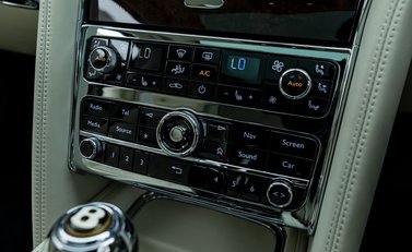 Bentley Mulsanne V8 SPEED 31