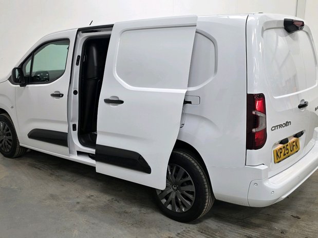 Citroen Berlingo BERLINGO XL DIESEL 1.5 Blue HDi 100ps Van Driver 12