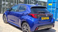 Toyota Yaris 1.5 VVT-h Dynamic Hatchback 5dr Petrol Hybrid E-CVT Euro 6 (s/s) (116 ps) 30