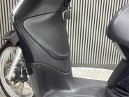 Piaggio Liberty 2021 1 OWNER ONLY 1200 MILES TOP BOX 125CC SCOOTER BIKE 26