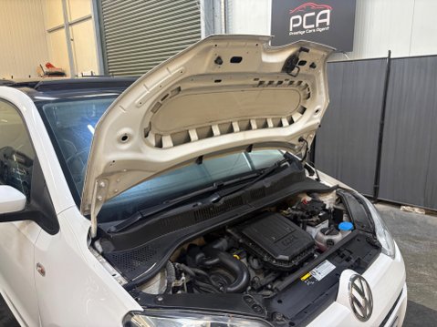 Volkswagen Up 1.0 High up! Euro 5 3dr 37