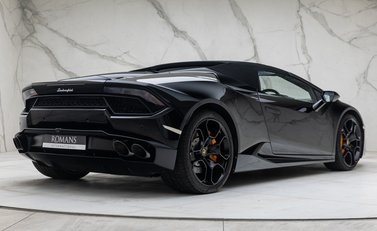 Lamborghini Huracan Spyder LP 580-2 6