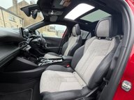 Peugeot e-2008 GT PREMIUM 19