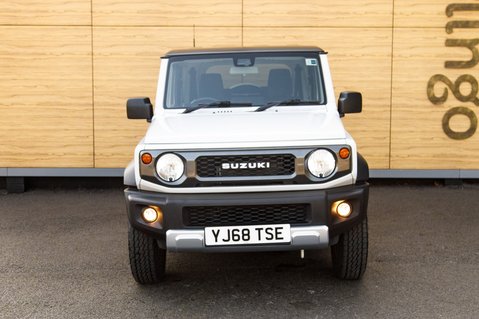 Suzuki Jimny SZ4 5