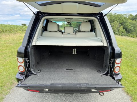 Land Rover Range Rover TDV8 VOGUE 31