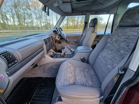 Land Rover Discovery TD5 GS 7STR 13