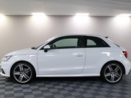 Audi A1 TFSI S LINE 18