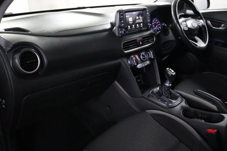 Hyundai KONA SE 34
