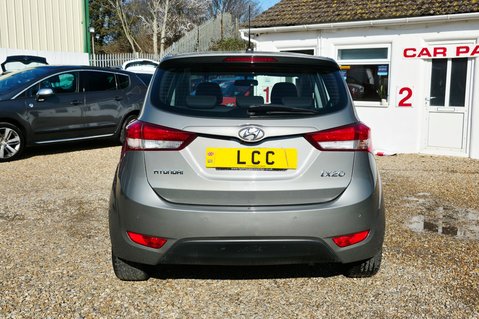 Hyundai ix20 MPI SE NAV LOOK! 1 OWNER! FULL HISTORY! 6 HYUNDAI STAMPS! 9
