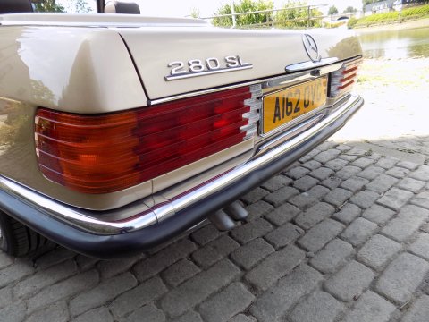 Mercedes-Benz R107 280 SL Sports - LHD 4