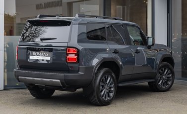 Toyota Land Cruiser Invincible 4