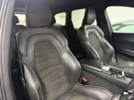 Volvo XC60 2.0 D4 R-Design Pro SUV 5dr Diesel Auto AWD Euro 6 (s/s) (190 ps) 31