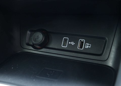 MG ZS 72.6kWh Trophy Connect Long Range SUV 5dr Electric Auto (156 ps) 35