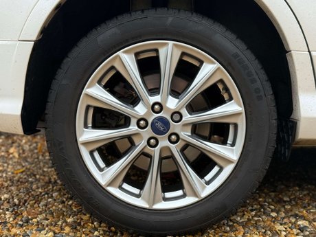 Ford Kuga 1.5 Kuga Vignale 4x4 Auto 4WD 5dr 46