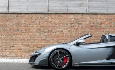 McLaren 675LT Spider 29