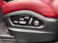 Porsche Cayenne 3.0 V6 E-Hybrid 14.1kWh SUV 5dr Petrol Plug-in Hybrid TiptronicS 4WD Euro 6 36