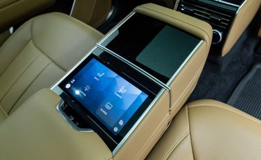 Land Rover Range Rover P440e AUTOBIOGRAPHY LWB 19