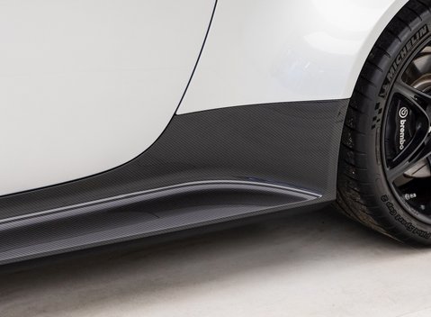 Aston Martin Vantage GT8 25