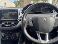 Peugeot 2008 PURE TECH ACTIVE 8