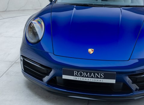 Porsche 911 Carrera GTS (992) 32