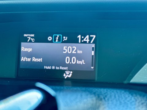 Toyota Noah Hybird 7 Seaters 45